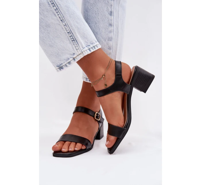 Sandály na podpatku  model 225113 Step in style