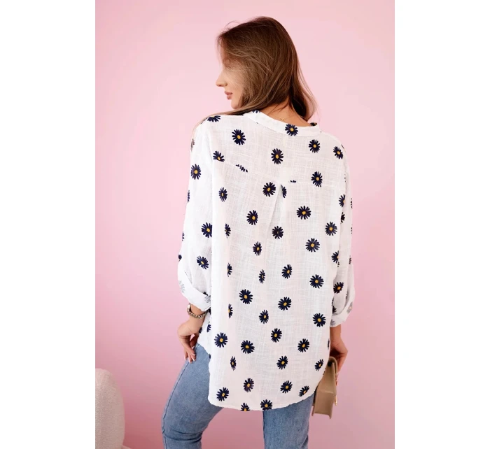 model 21911708 dámská halenka s květinovým vzorem, dlouhými rukávy a knoflíky Bílá - K-Fashion