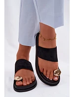 Dámské Pantofle Černé se Zlatým Detalem model 22122586 - Boto