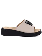 Dámské kožené žabky na platformě beige Vinceza 66950