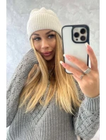 Tenká čepice Oliwia K252 ecru