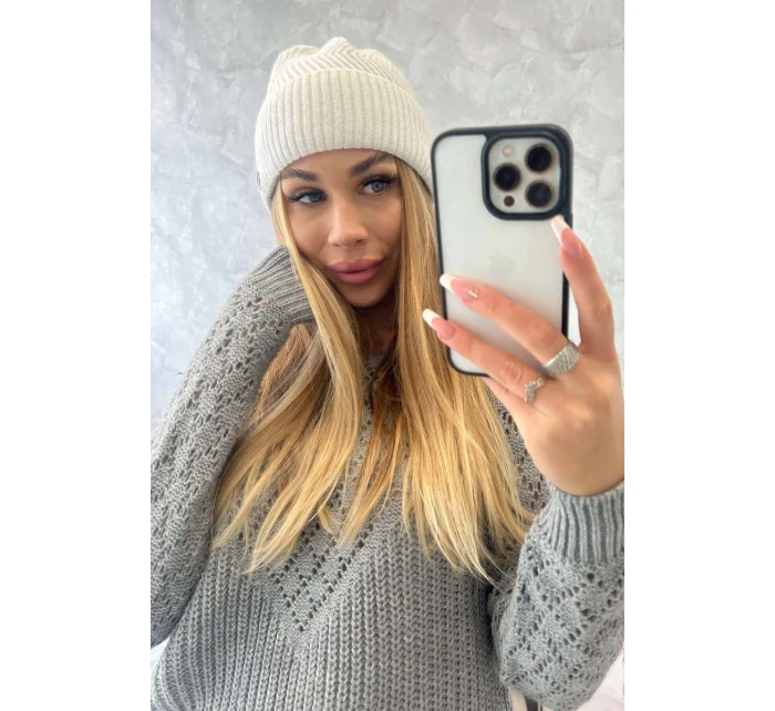 Tenká čepice Oliwia K252 ecru