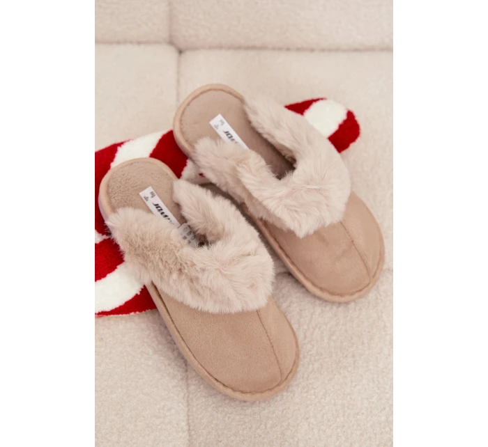 Dámské pantofle s kožešinou béžové model 21772502 - Boto