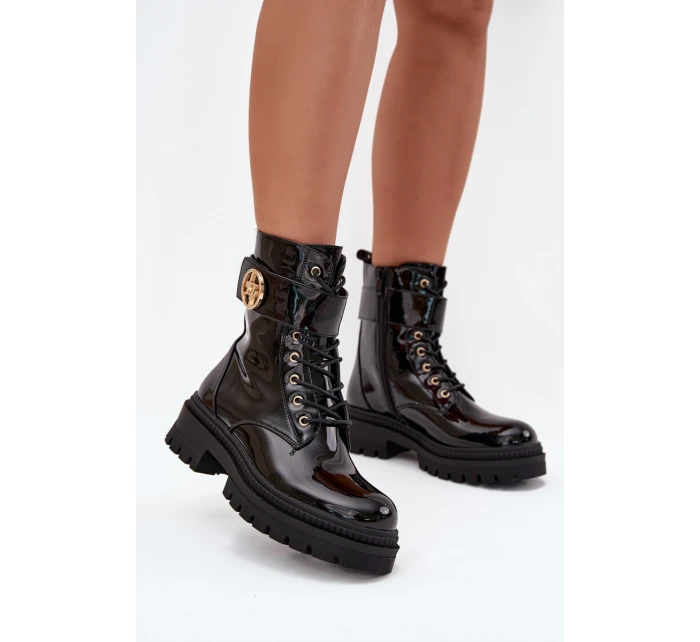 Lakované boty worker dámské se zlatým detailem zateplené černé Fiorena Lakované boty worker dámské se zlatým detailem zateplené černé Fiorena