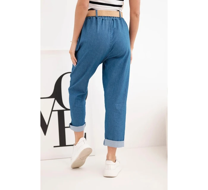 Dámské kalhoty s model 22025252 nohavicí a páskem tmavě džínové - K-Fashion