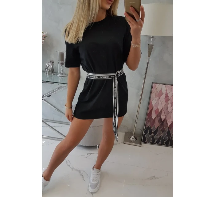 Šaty s ozdobným páskem černé