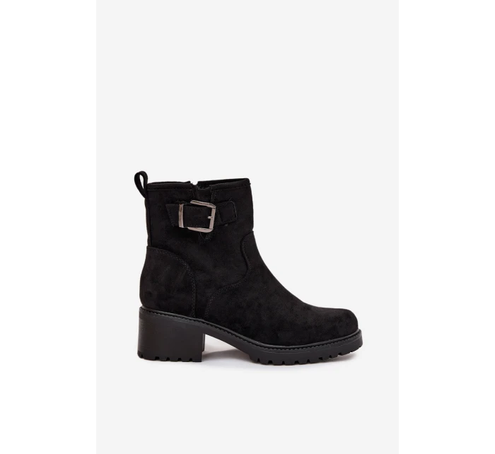 Zateplené dámské kotníkové boty na nízkém podpatku s přezkou Černé Helvina Zateplené dámské kotníkové boty na nízkém podpatku s přezkou Černé Helvina