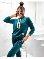 Dámský velurový komplet v lahvově zelené barvě (637)