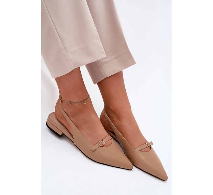 Kožené sandály na nízkém podpatku model 22123093 tmavě béžové - Maciejka