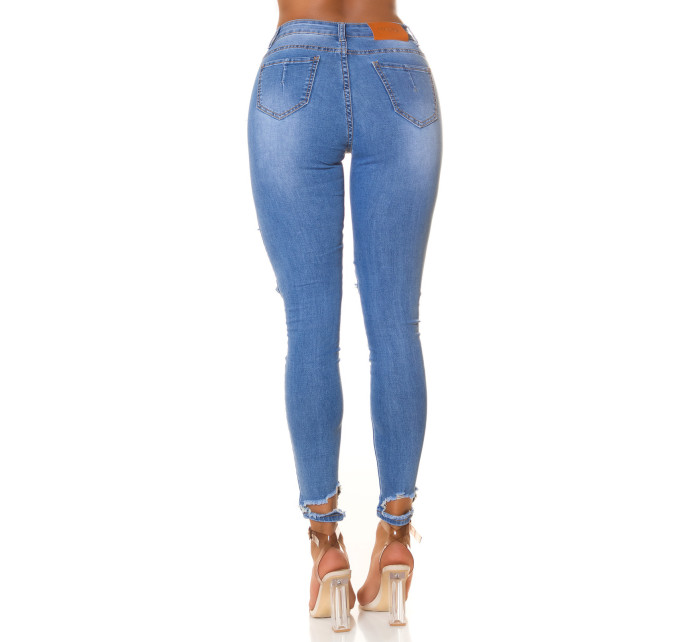 Sexy hubené roztrhané džíny
