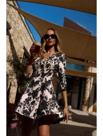 model 20970648 Přiléhavé mini šaty s potiskem model 1 - Moe model 20970648 Přiléhavé mini šaty s potiskem model 1 - Moe
