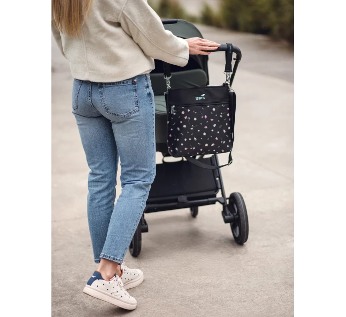 Dámská crossbody kabelka na kočárek Vuch Amma Flowers Black Dámská crossbody kabelka na kočárek Vuch Amma Flowers Black