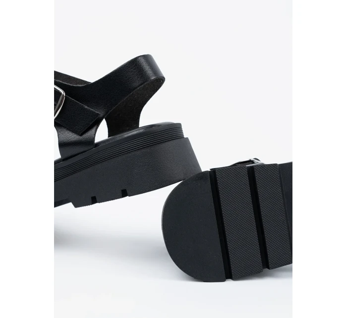 Pěkné  sandály černé dámské platforma