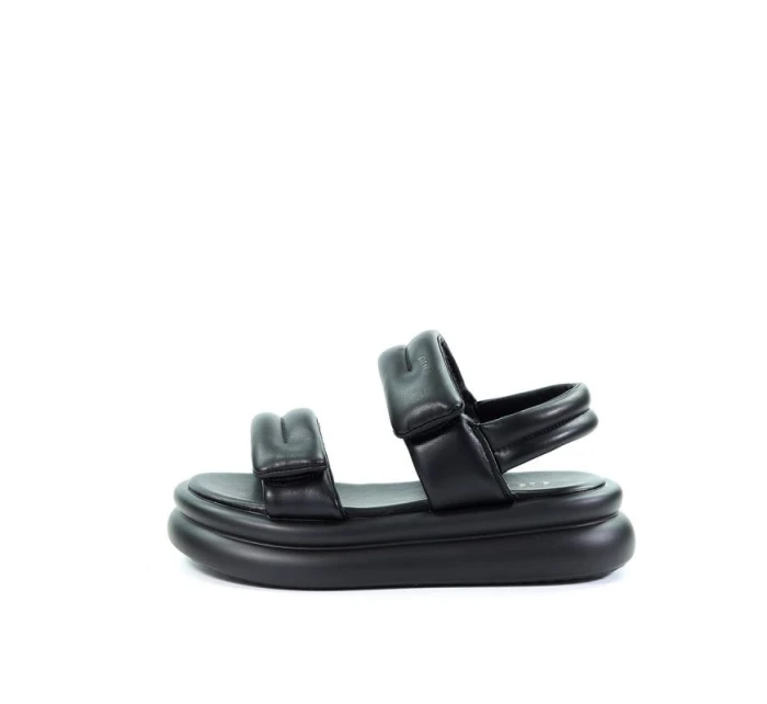 Goe W sandály NN2N4101