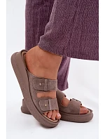 Kožené semišové dámské pantofle na platformě Vinceza 66916 Tmavě béžové