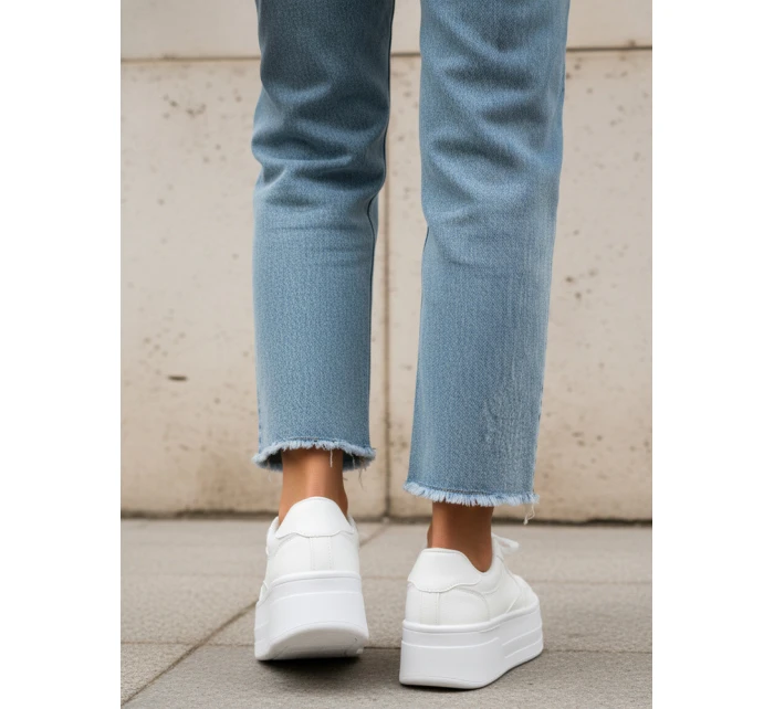 Sneakersy damskie na białe model 22004864 - FashionStreet Sneakersy damskie na białe model 22004864 - FashionStreet