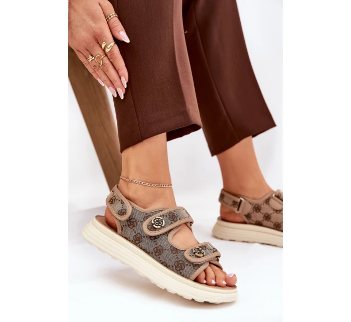 Dámské Vzorované Textilní Sandály Se Zlatými Detaily Khaki Pefese Dámské Vzorované Textilní Sandály Se Zlatými Detaily Khaki Pefese