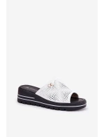 Dámské kožené pantofle na klínu model 21695138 bílé - VINCEZA