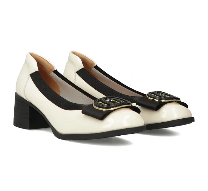 Béžové lakované lodičky Filippo DP6960