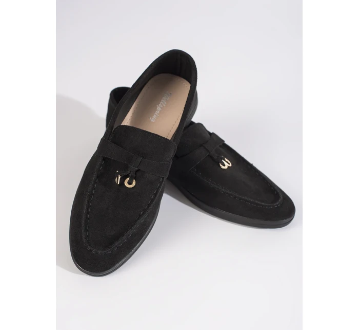Výborné dámské černé mokasíny na plochém podpatku Výborné dámské černé mokasíny na plochém podpatku