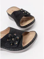 Originální černé nazouváky dámské na plochém podpatku Originální černé nazouváky dámské na plochém podpatku