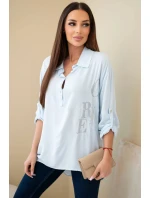 Dámská viskózová blůza s límečkem a potiskem s krystaly modrá Dámská viskózová blůza s límečkem a potiskem s krystaly modrá