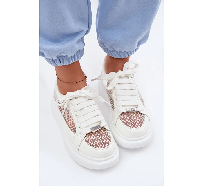 Kožené Dámské Tenisky S Dekorací model 22095158 Bílé - Goe Kožené Dámské Tenisky S Dekorací model 22095158 Bílé - Goe