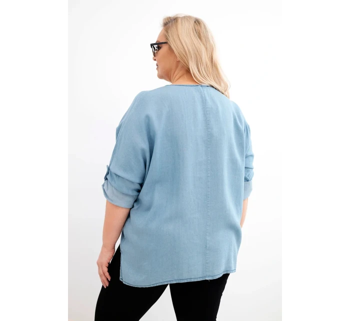 Dámská blůza Plus Size z model 21886527 s asymetrickým lemem světle džínová - K-Fashion