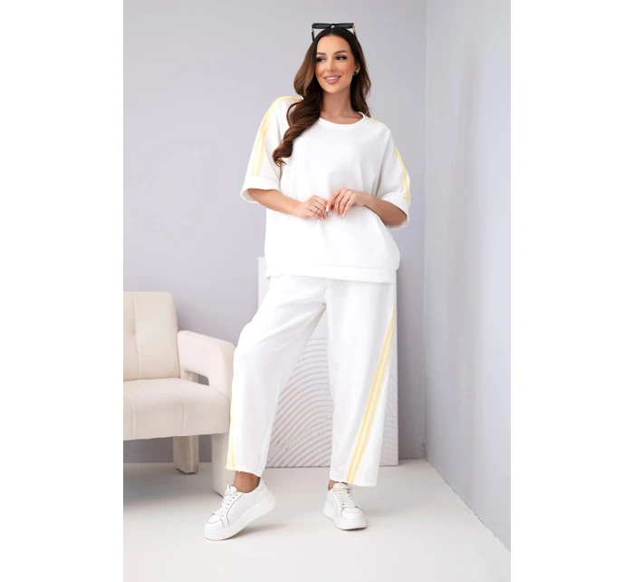 Dámský komplet máslový z viskózy mikina a kalhoty s lampasy bílý