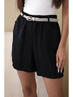 Dámské šortky s příměsí model 22205791 a pleteným páskem černé - K-Fashion Dámské šortky s příměsí model 22205791 a pleteným páskem černé - K-Fashion