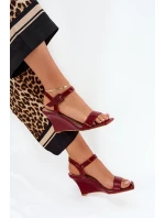 Lakované Dámské Sandály Na Klínu Bordové model 21689005 - Boto Lakované Dámské Sandály Na Klínu Bordové model 21689005 - Boto