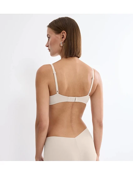 Body MakeUp Illusion WHP EX  BEIGE  BEIGE  model 22065179 - Triumph