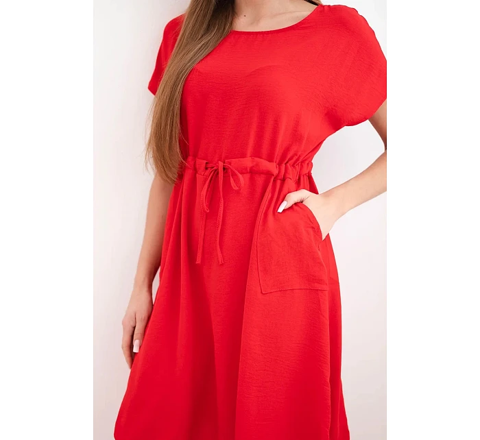 Dámské šaty s krátkým rukávem a zavazováním v pase červené