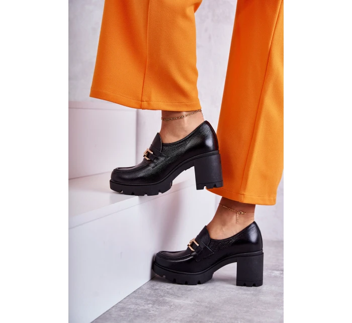 Kožené boty na se zlatým zdobením Černé model 21596585 - Boto