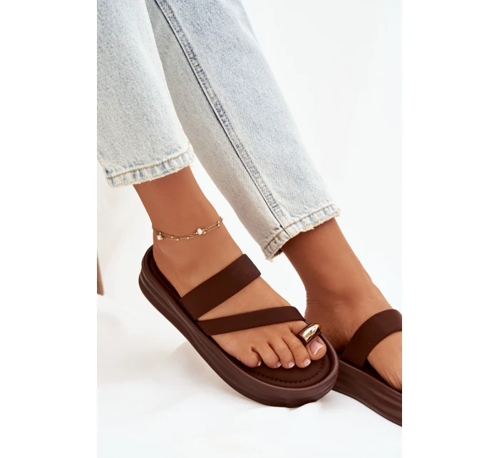 Dámské látkové pantofle s pásky a zlatým detailem čokoládové Farielle