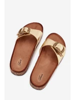 Dámské pantofle na korkové platformě se sponou zlaté model 21704235 - Boto