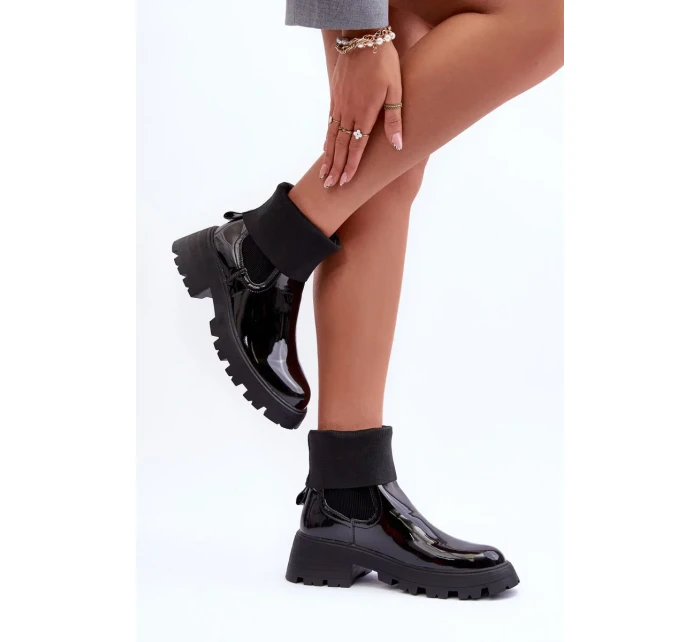 Dámské lesklé boty s kotníkem černé  Pavo