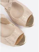 Zajímavé  sandály dámské hnědé na širokém podpatku