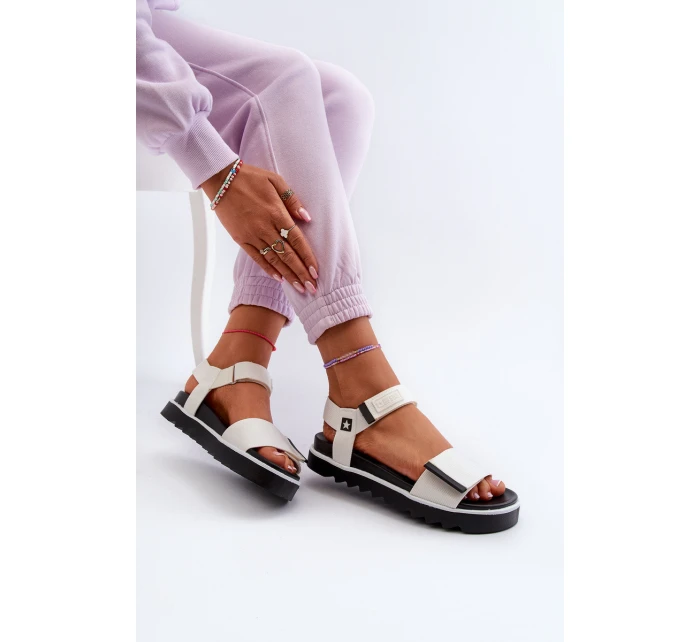 Dámské sandály na platformě Big Star model 21655484 Bílé - Big Star Shoes Dámské sandály na platformě Big Star model 21655484 Bílé - Big Star Shoes