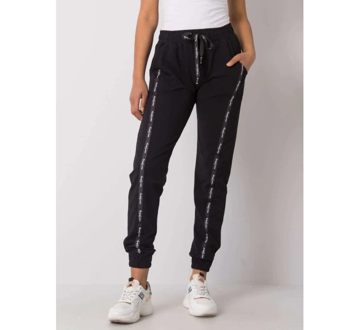 Tepláky RV DR model 20806567 černé - FPrice Tepláky RV DR model 20806567 černé - FPrice