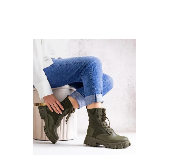 Boty model 205807 Solea Boty model 205807 Solea