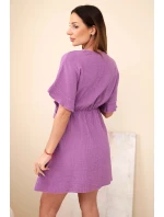 Mušelínové šaty s pasem fialka
