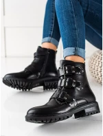 Komfortní dámské černé kotníčkové boty na plochém podpatku Komfortní dámské černé kotníčkové boty na plochém podpatku