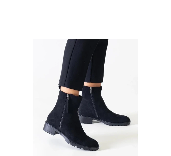 Boty model 204449 Solea Boty model 204449 Solea