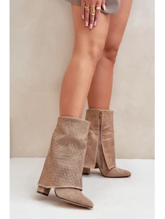 Ozdobené Lesklé Botky S Svrškem Na Podpatku Zateplené Béžové model 21679224 - Boto