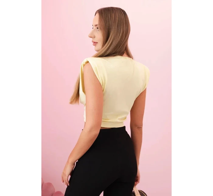 Dámská halenka s hlubokým výstřihem a ozdobným detailem žlutý