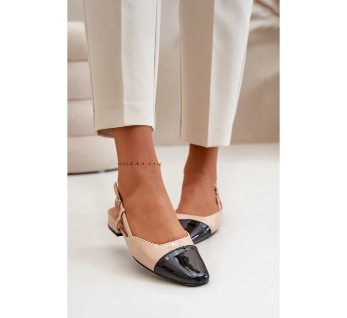 Lakované baleríny na nízkém podpatku s otevřenou patou béžové model 21670615 - Boto