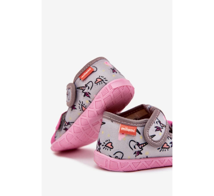 Dětské pantofle na suchý zip s model 21705407 - Milami