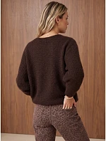 Sweter damski oversize z czekoladowy model 22546910 - FashionStreet Sweter damski oversize z czekoladowy model 22546910 - FashionStreet