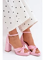 Dámské sandály na podpatku s semiše růžové model 22107163 - Boto